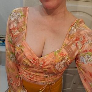 NWOT Floral Peach Feminine Long Sleeve Bustier Top, Sz L